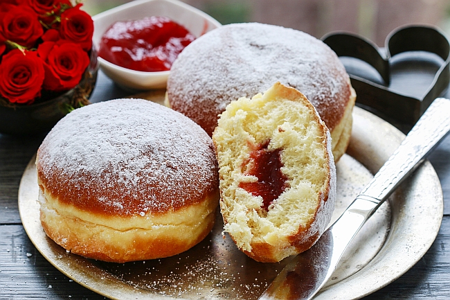 filled round donut